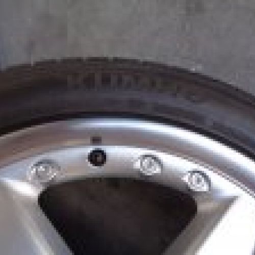 LLANTAS MERCEDES SL 2003 DOBLE MEDIDA ALANTE 255/40 R18 99Y ATRAS 285/35 R18 101Y ET37 NEUMATICOS KUMHO AL 75%