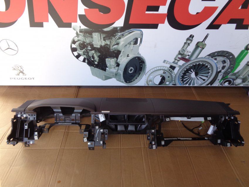 MORRO RANGE ROVER SPORT 2015 L494 3.0D V6 292cv HSE HYBRID   CON KIT AIRBAG COMPLETO