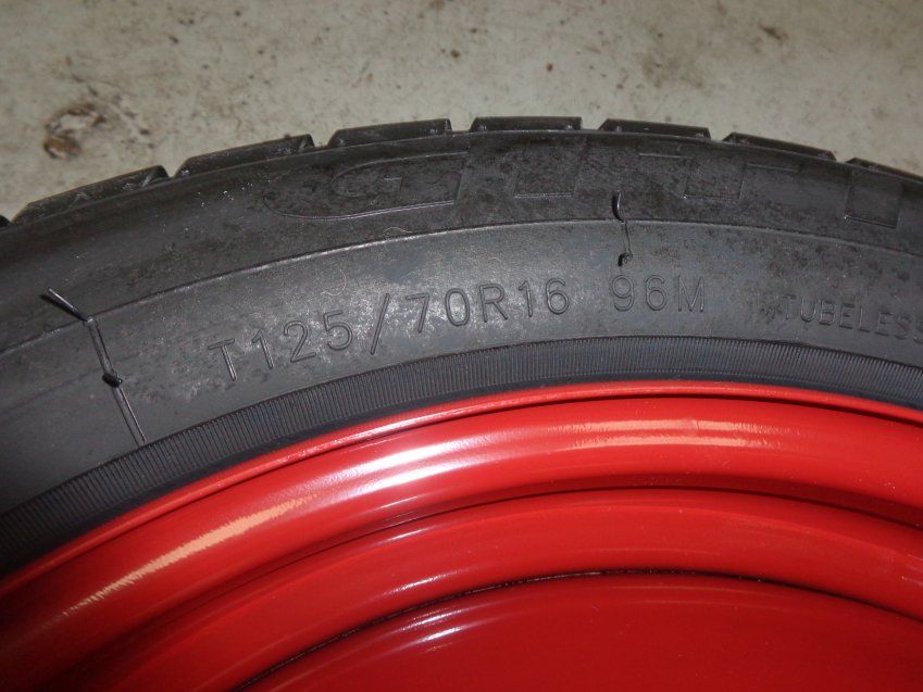 RUEDA REPUESTO RENAULT CAPTUR 2015 125/70 R16 96M GALLETA NUEVA
