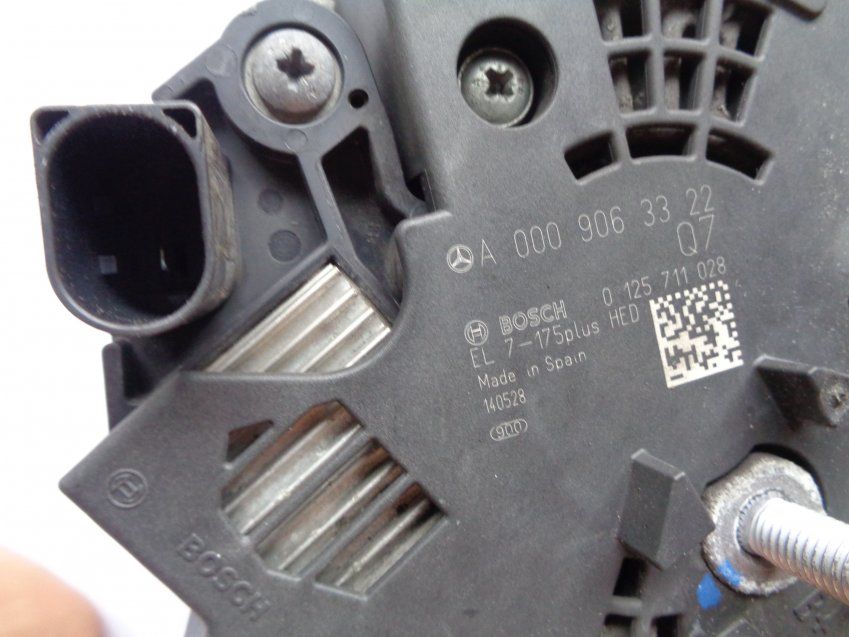 ALTERNADOR MERCEDES BENZ CLASE CLA 2014 W117 220CDI MARCA BOSCH   REF