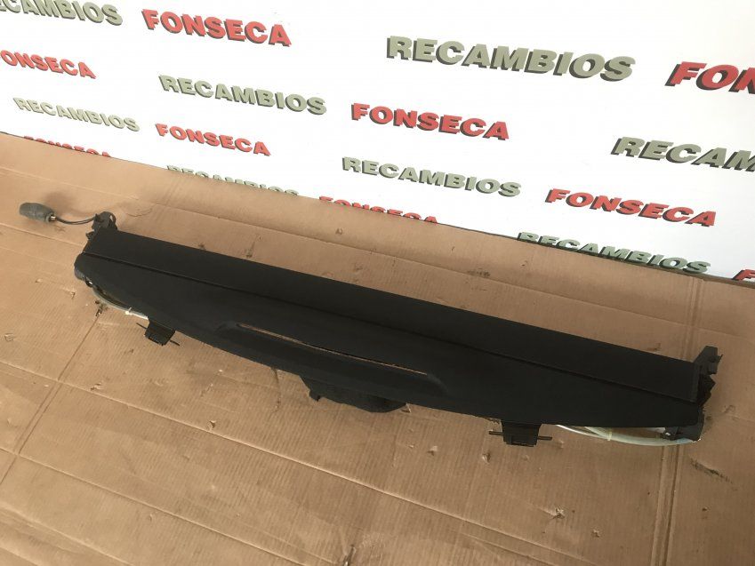 BANDEJA TRASERA MERCEDES S 2007 W221 CON PERSIANA ENROLLABLE Y LUZ CENTRAL DE FRENO Ref. A2216901249 / A2218100020  Ref. Stop A2218200056