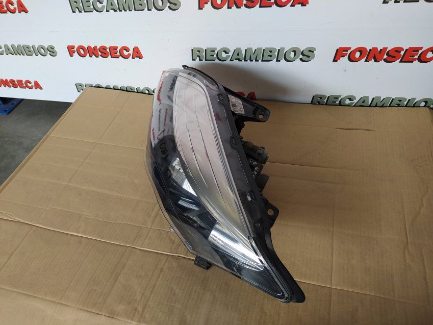 FARO RENAULT LAGUNA III 2011 XENON Izquierdo Ref. 260602475R