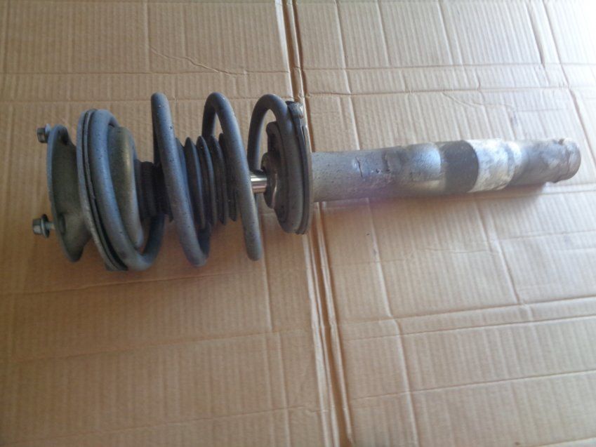 AMORTIGUADORES DELANTEROS BMW SERIE 6 2008 635d E63 Ref. 3131 6766771 / 3131 6766772