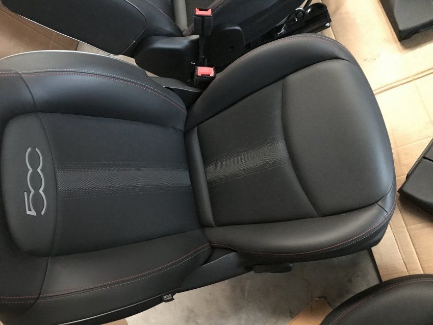 ASIENTOS CON TAPIZADOS FIAT 500X SPORT 2020