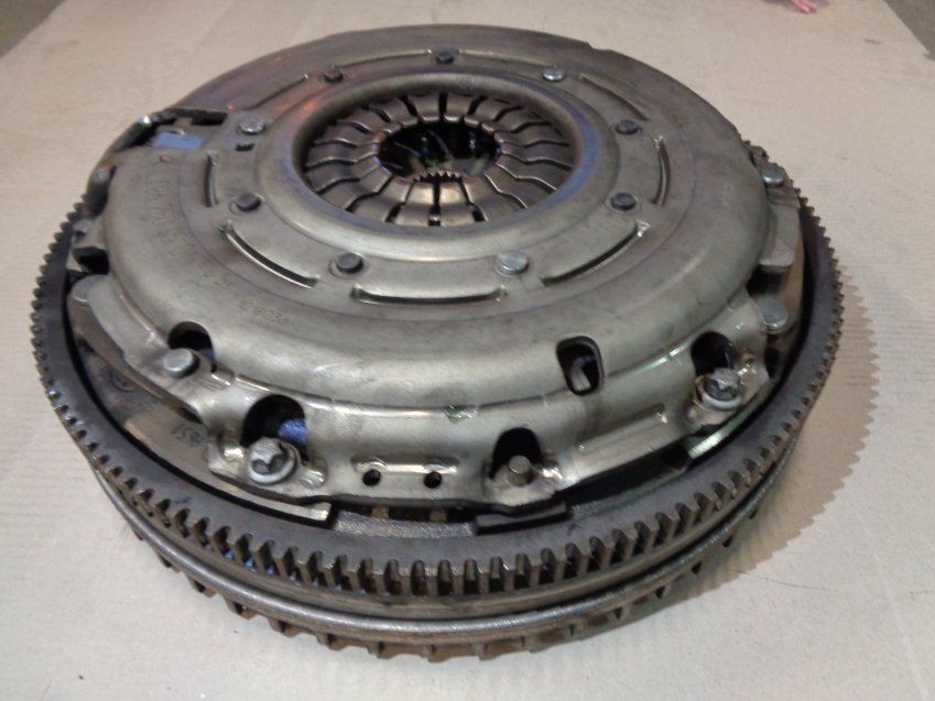 KIT EMBRAGUE MERCEDES BENZ CLASE A 2014 200cdi 136cv 91.000Kms Ref. A0262500501