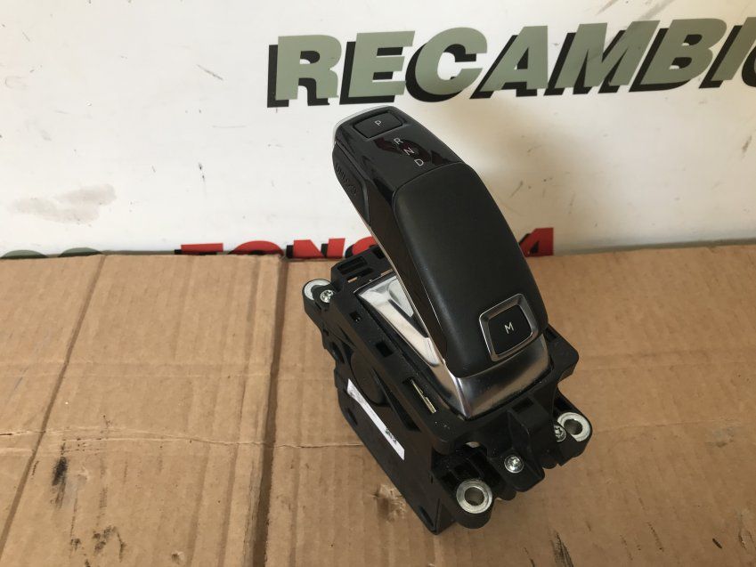 SELECTOR MARCHAS / PALANCA CAMBIOS PEUGEOT 3008 2018 135.000Kms AUTOMATICO Ref. 98205727DX