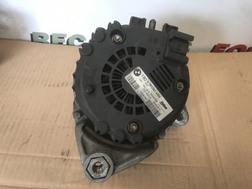 ALTERNADOR BMW SERIE 5 2008 E60 E61 520d 177cv   Valeo   Ref. 7802261