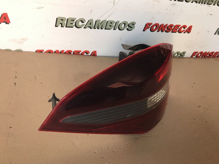 PILOTO IZQUIERDO RENAULT LAGUNA III GRANDTOUR 2010 Ref. 265550021R