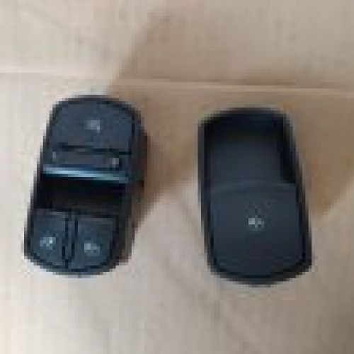 BOTONERAS ELEVALUNAS OPEL CORSA D 2010 de 3 puertas