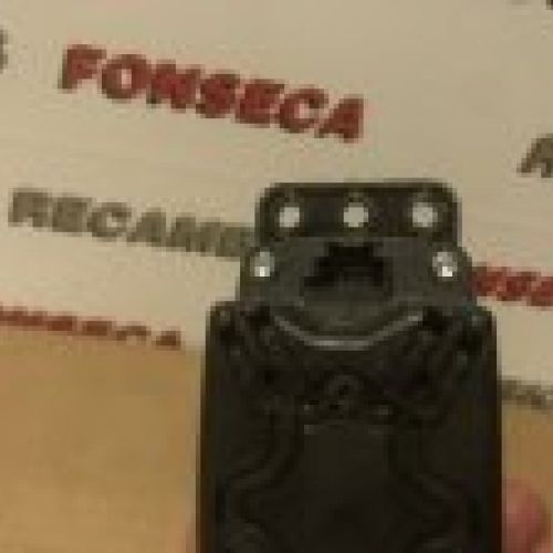RADIO / SISTEMA NAVEGACIÓN MERCEDES BENZ CLA 45 2014 W117 Pantalla Ref. A2469001106   Joystick Ref. A2469001309 / A2469013302 / A2129020607   Radio Ref. A2469008313