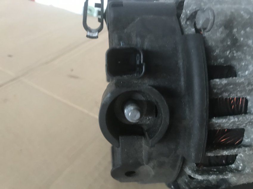 ALTERNADOR PEUGEOT EXPERT III 2017 1.6hdi 115cv   Valeo   Ref. 9810525380 90.000Kms