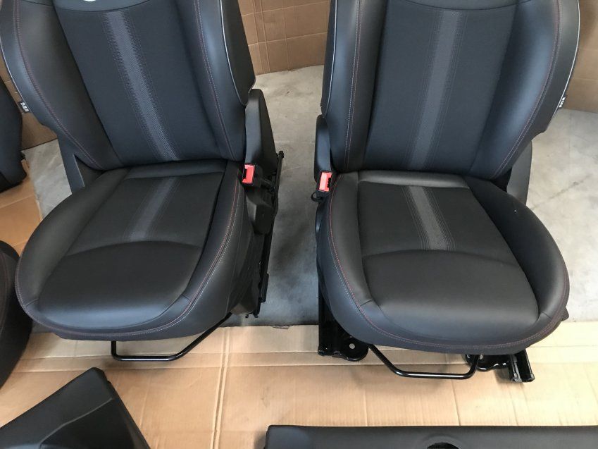 ASIENTOS CON TAPIZADOS FIAT 500X SPORT 2020