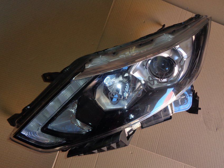 FAROS NISSAN QASHQAI 2015 J11