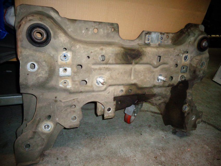 CUNA / PUENTE DELANTERO RENAULT LAGUNA 3 2011 GT 2