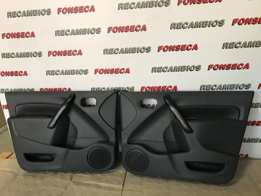 ASIENTOS RENAULT KANGOO 2018   3 PLAZAS   CON TAPIZADOS PUERTAS