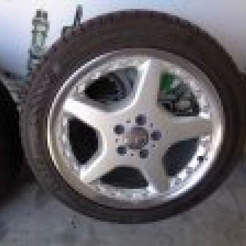 LLANTAS MERCEDES SL 2003 DOBLE MEDIDA ALANTE 255/40 R18 99Y ATRAS 285/35 R18 101Y ET37 NEUMATICOS KUMHO AL 75%