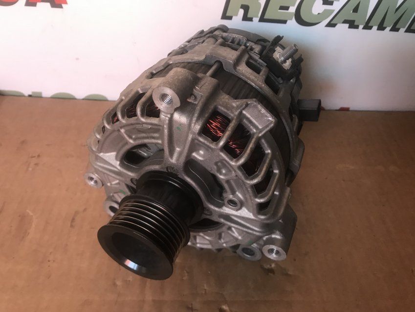 ALTERNADOR BMW 730d xdrive 2018 G11 Ref. Bosch 0125815004