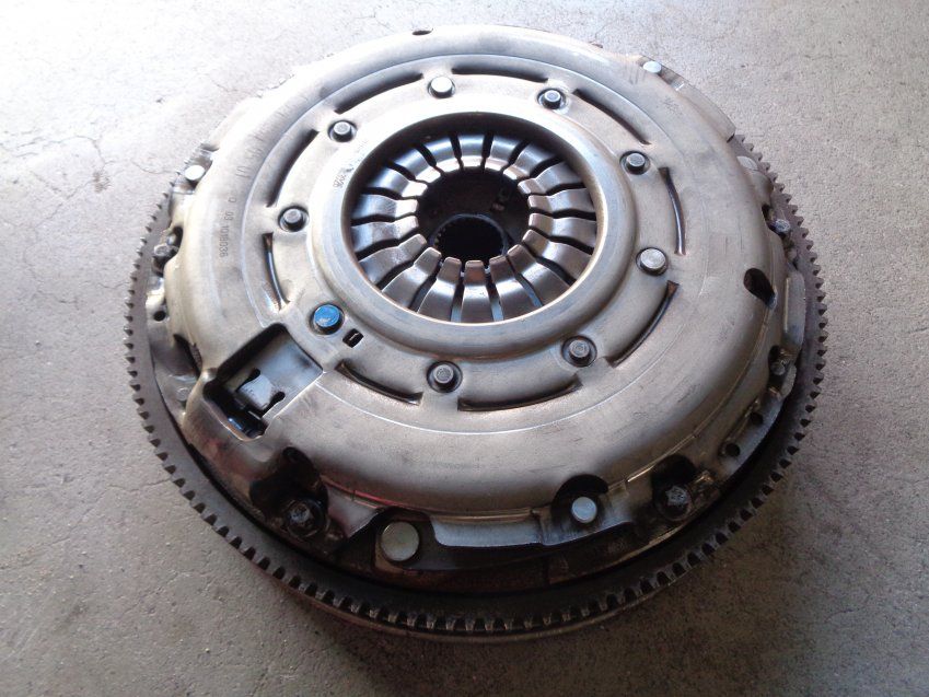 KIT EMBRAGUE MERCEDES BENZ CLA 2014 200cdi 43.910Kms Ref. A0262500501