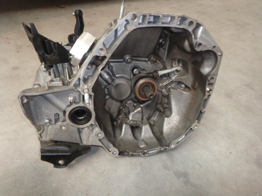 CAJA DE CAMBIOS RENAULT CLIO 4 2015 1500dci 90cv 44