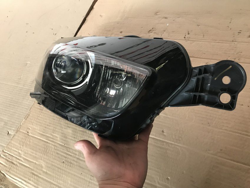 FARO CITROEN C4 PICASSO III 2017 Lado Derecho Xenon Ref. 967721748