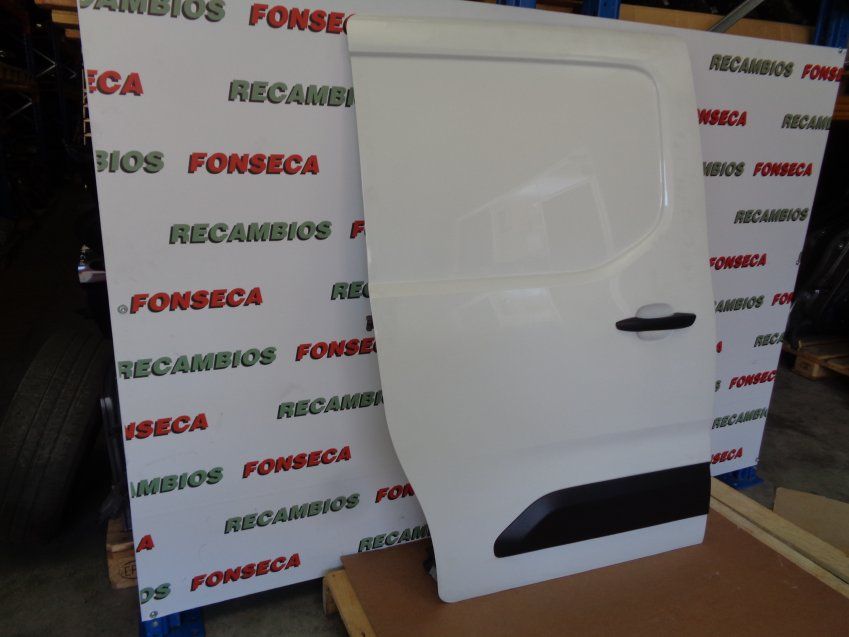 PUERTA LATERAL CITROEN BERLINGO 2019