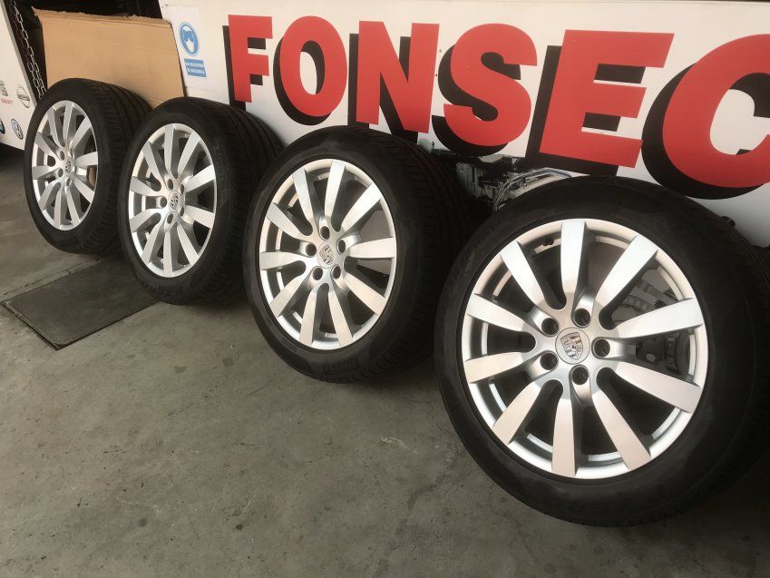 LLANTAS PORSCHE CAYENNE 20" con 4 Neumáticos Pirelli Pzero 275/45ZR20 (110Y) EN BUEN ESTADO