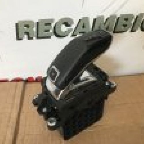 SELECTOR MARCHAS / PALANCA CAMBIOS PEUGEOT 3008 2018 135.000Kms AUTOMATICO Ref. 98205727DX