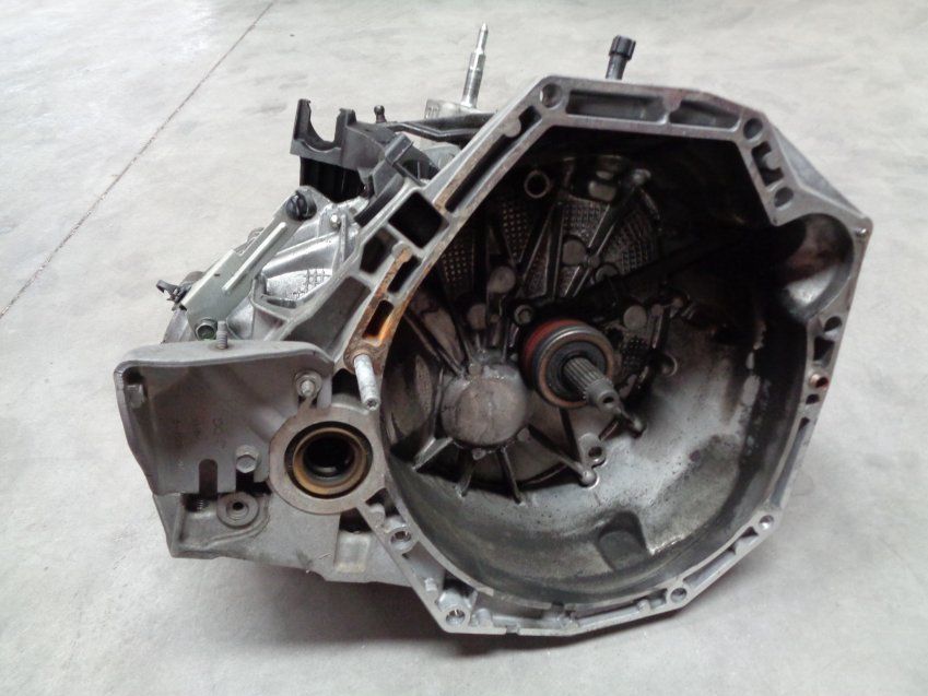 CAJA CAMBIO NISSAN QASHQAI J11 2015 1500dci 110cv 40