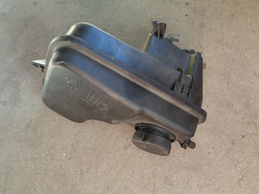 VASO EXPANSIÓN BMW SERIE 6 2008 635d E63 Ref. 1713 780029301 / 1713 780029201