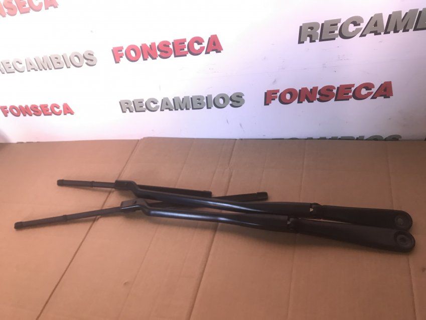 BRAZOS LIMPIA PARABRISAS DELANTERO BMW G11 2018