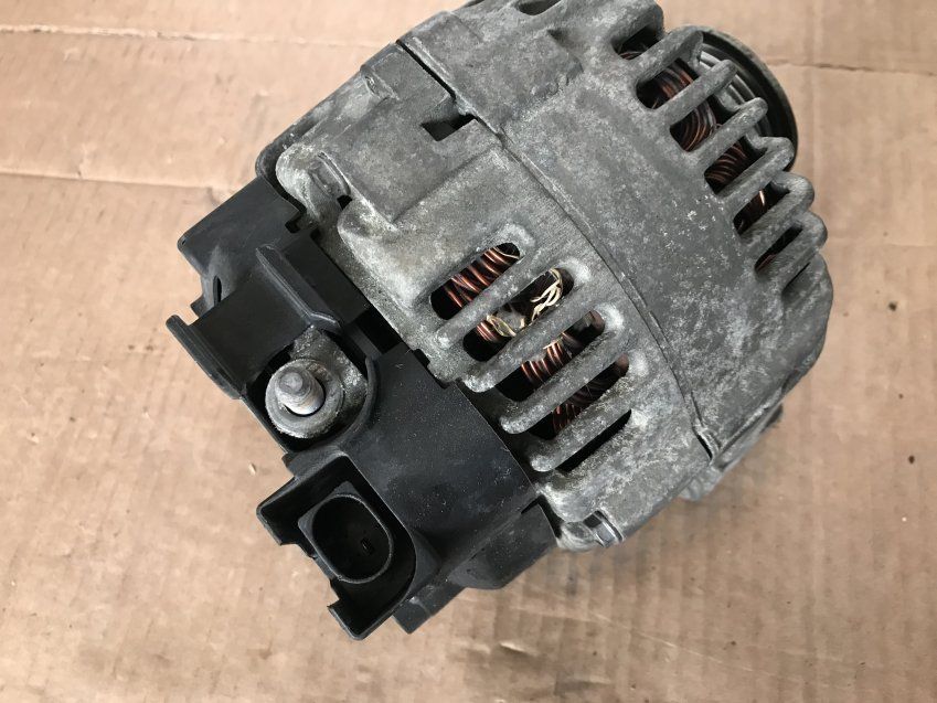 ALTERNADOR BMW SERIE 3 2007 330xdrive 231cv E90 E91 160.00Kms Ref. 7802471