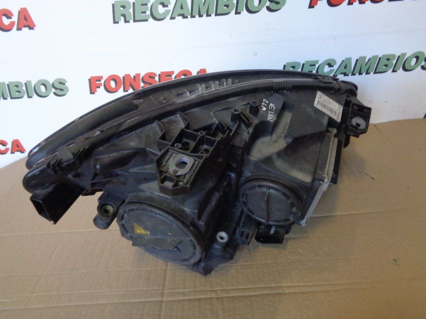 FARO MERCEDES BENZ CLASE CLA 2014 W117 XENÓN ORIGINAL Ref