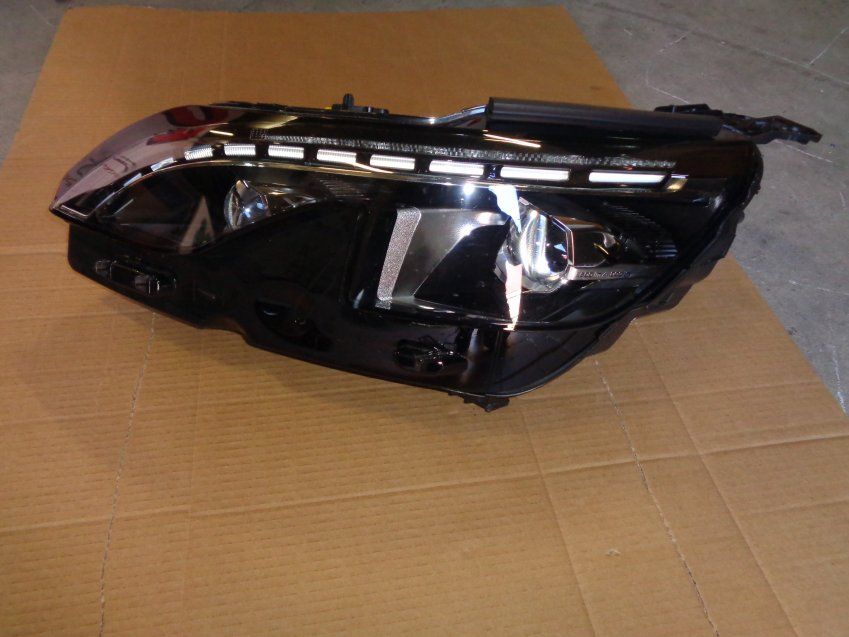 FAROS FULL LED TECHNOLOGY PEUGEOT 3008 2020 Ref. 9826572780 / 9826572680