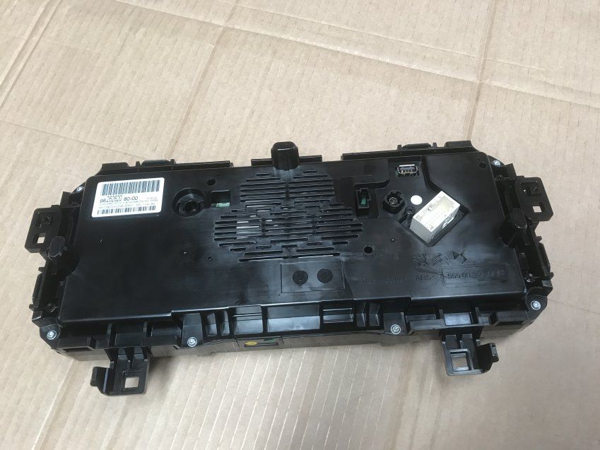 CUADRO INSTRUMENTOS CITROEN C5 AIRCROSS 2019 1.6 turbo 180cv AUTOMATICO 37.000Kms Ref. 9826262080