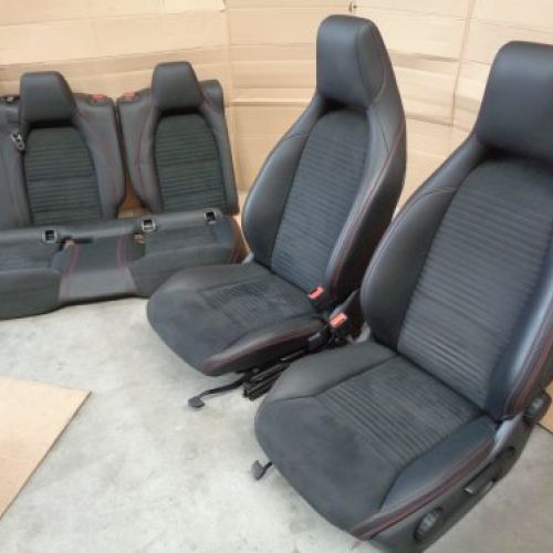 ASIENTOS MERCEDES BENZ CLASE CLA 2015 W117 AMG CON TAPIZADOS MIXTOS CUERO / ALCANTARA