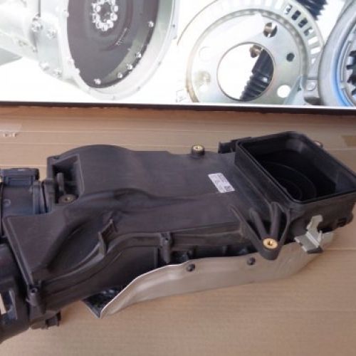 CAJA FILTRO AIRE / CAUDALÍMETRO MERCEDES BENZ CLASE C 2015 250cdi 204cv W205 Ref