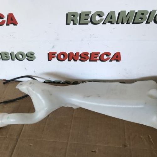 DEPOSITO LIMPIA DELANTERO RENAULT MEGANE 4 RS 1.8Tce 280cv Ref. 289100350R / 289102764R / 289107594R