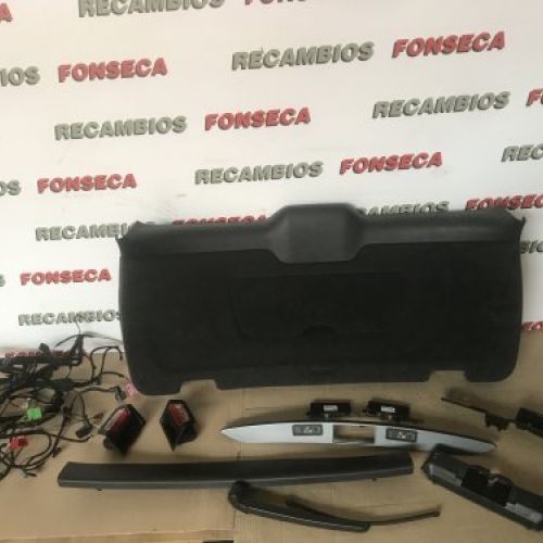 AMPLIFICADORES ANTENA 7P5035225M / 7P5035225L PORSCHE CAYENNE 2010 92A GUARNECIDO PORTON 7P5867601   MOTOR LIMPIA TRASERO 7P5955711   INSTALACION PORTON   CERRADURA PORTON 7P082705   TERCERA LUZ FRENO 7P582793 (Compatible con Q7 4L0945097)