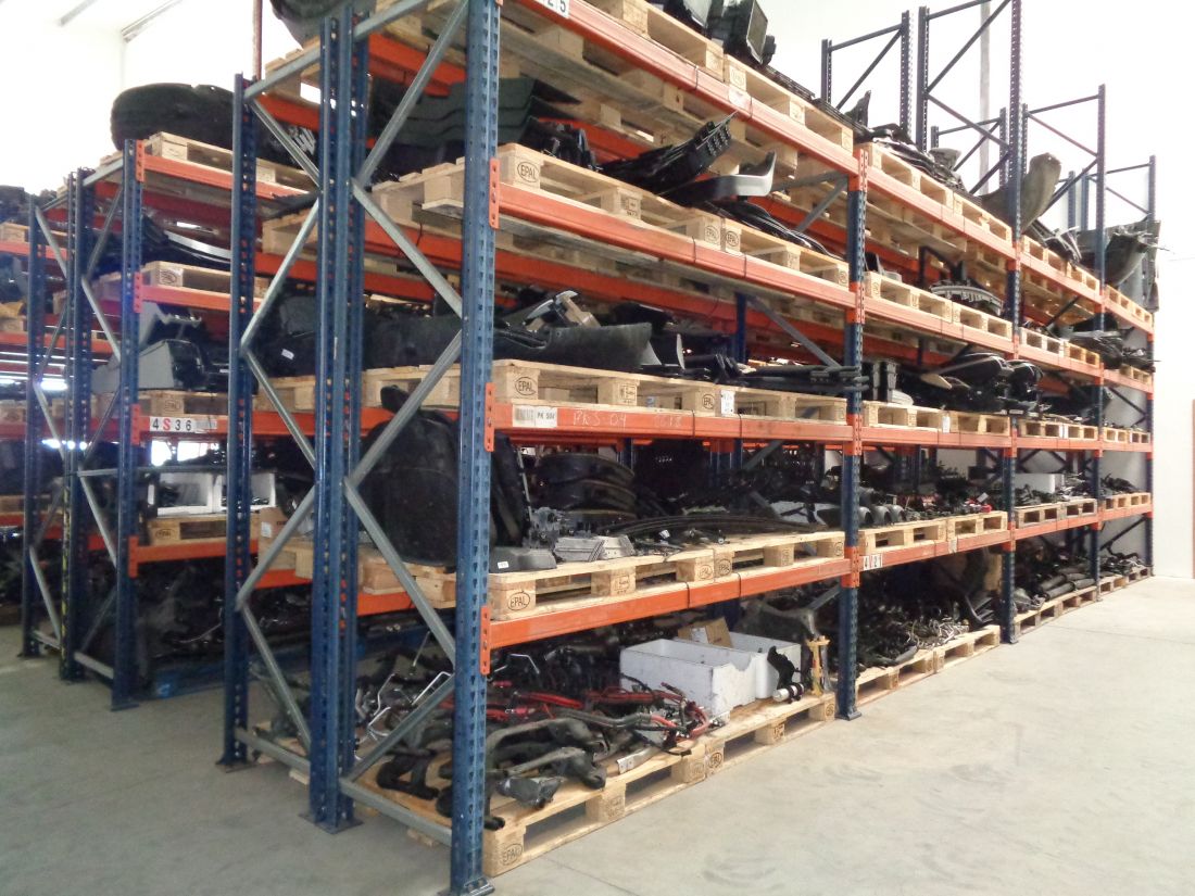 Almacén repuestos para el automóvil