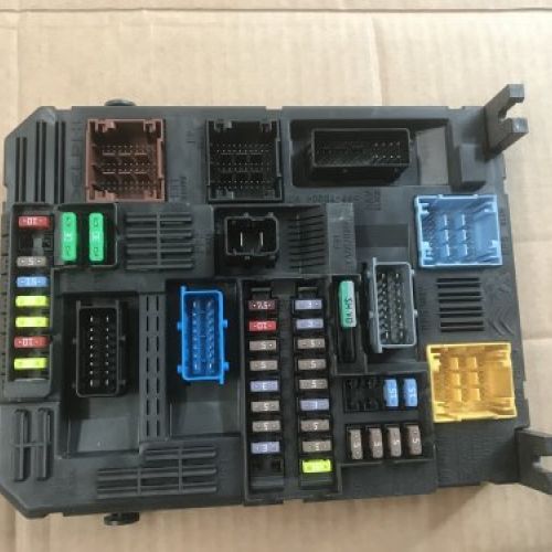 CAJA FUSIBLES / BSI PEUGEOT EXPERT III 2016 2