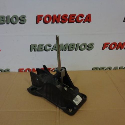 SELECTOR MARCHAS MANUAL MERCEDES-BENZ CLASE A 2015 W176 Ref. A1763600209