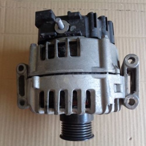 ALTERNADOR MERCEDES BENZ CLASE C 250cdi 2015 W205 67.000Kms Valeo Ref. A0009067802