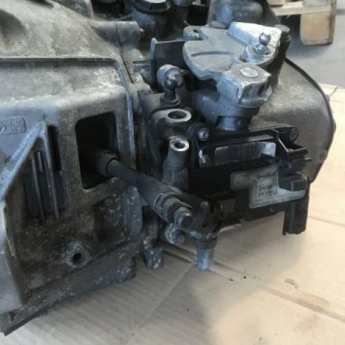 CAJA DE CAMBIOS MANUAL DE 6V CITROEN DS4 2013 1