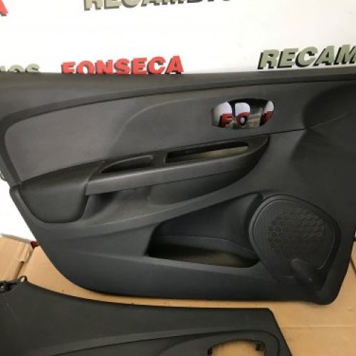 TAPIZADOS PUERTAS RENAULT CLIO 4 2015 BERLINA