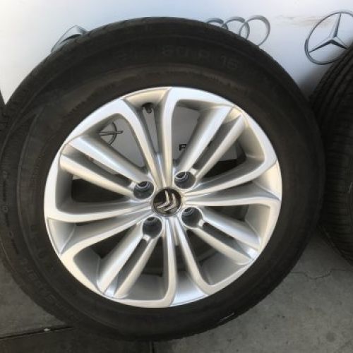 LLANTAS CITROEN EN 16" DE CITROEN DS4 2013   215/60 R16 99H   7JX16   2 NEUMATICOS SEMI NUEVOS Y 2 PARA CAMBIAR