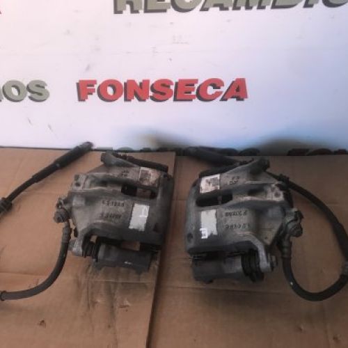 PINZAS FRENO DELANTERAS PEUGEOT 208 II 2020 1.2 Gasolina 75cv 26.500Kms