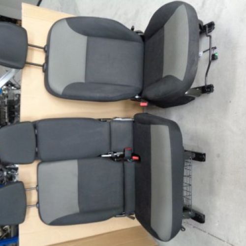 ASIENTOS RENAULT KANGOO 2018 CON TAPIZADOS Y  DE 3 PLAZAS