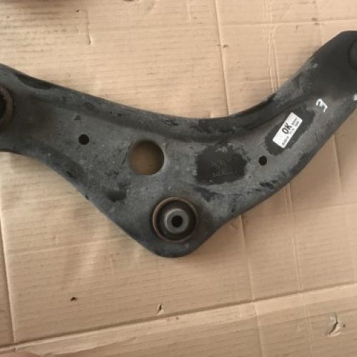 BRAZOS SUSPENSION NISSAN QASQAI 2019 1.5dci