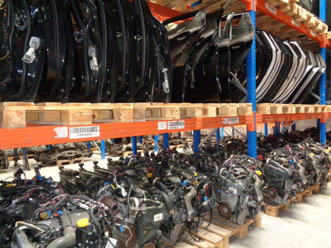 Almacén repuestos automóvil Salamanca