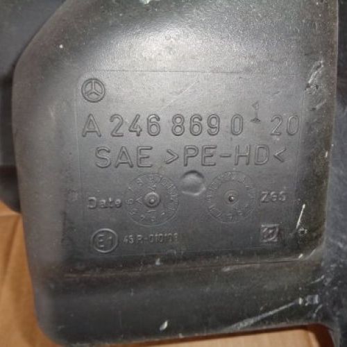 DEPOSITO LIMPIA PARABRISAS DELANTERO MERCEDES BENZ CLASE CLA 2014 W117